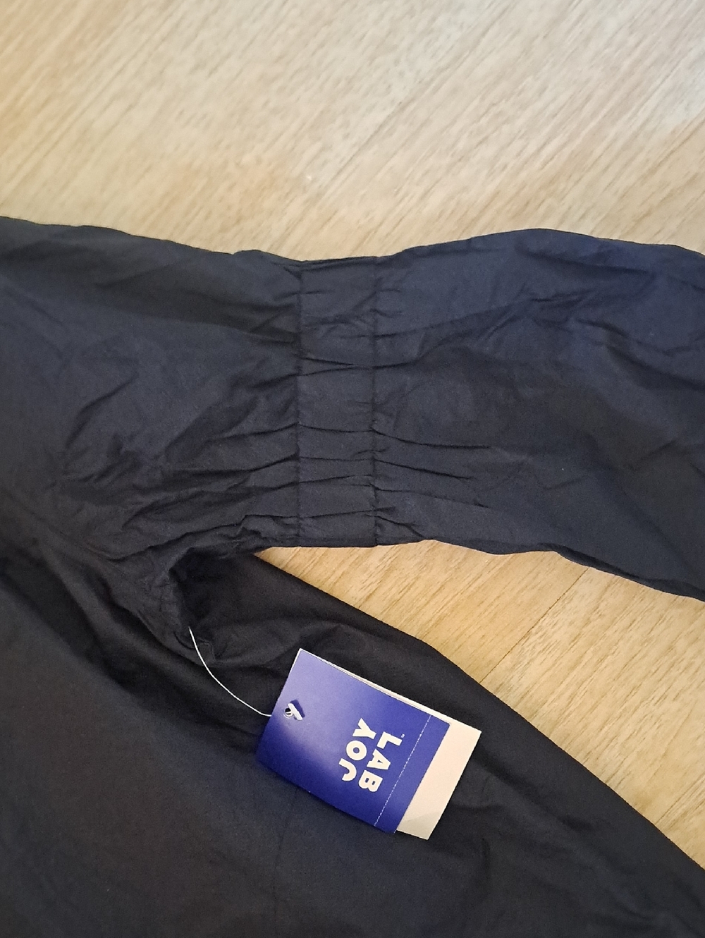 LAB JOY Women's Black Hooded thin rain  Jacket. - Picture 5 of 10